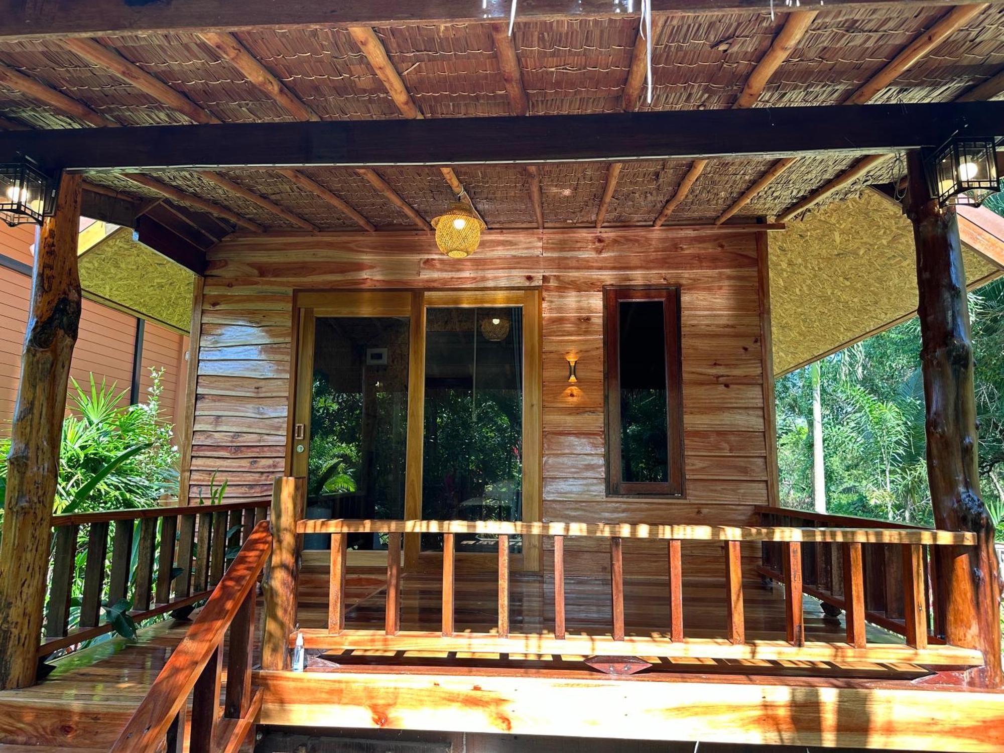 Koh Jum Bungalow & Hostel Εξωτερικό φωτογραφία