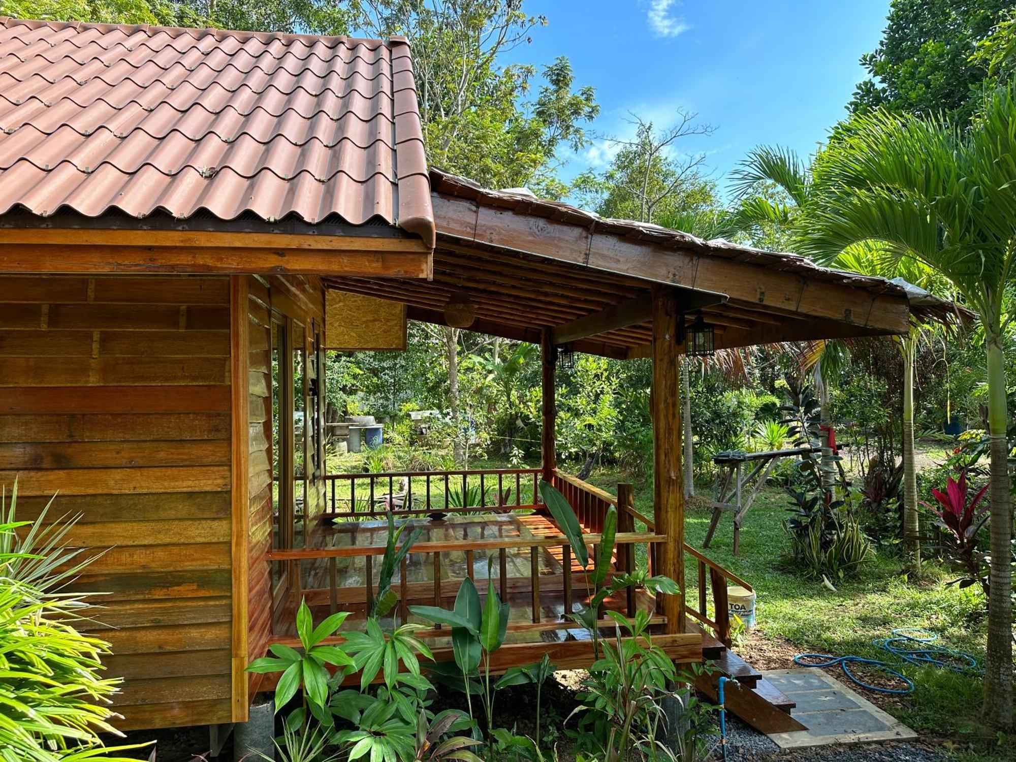 Koh Jum Bungalow & Hostel Εξωτερικό φωτογραφία