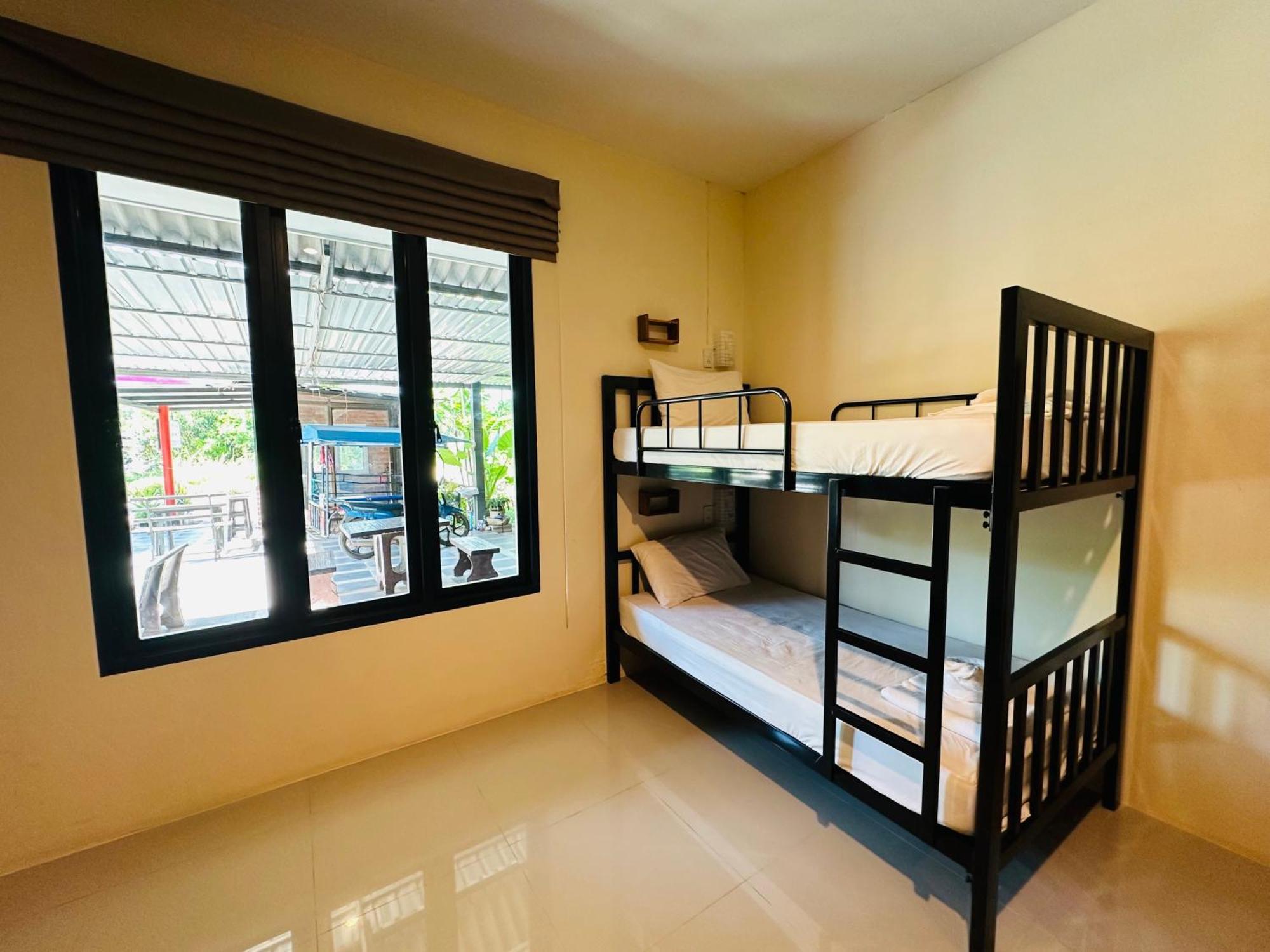 Koh Jum Bungalow & Hostel Εξωτερικό φωτογραφία