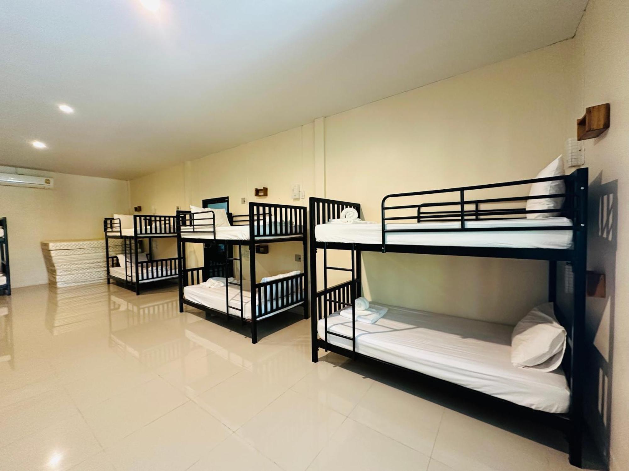 Koh Jum Bungalow & Hostel Εξωτερικό φωτογραφία