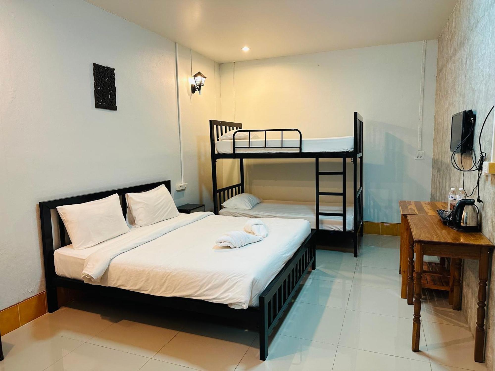 Koh Jum Bungalow & Hostel Εξωτερικό φωτογραφία