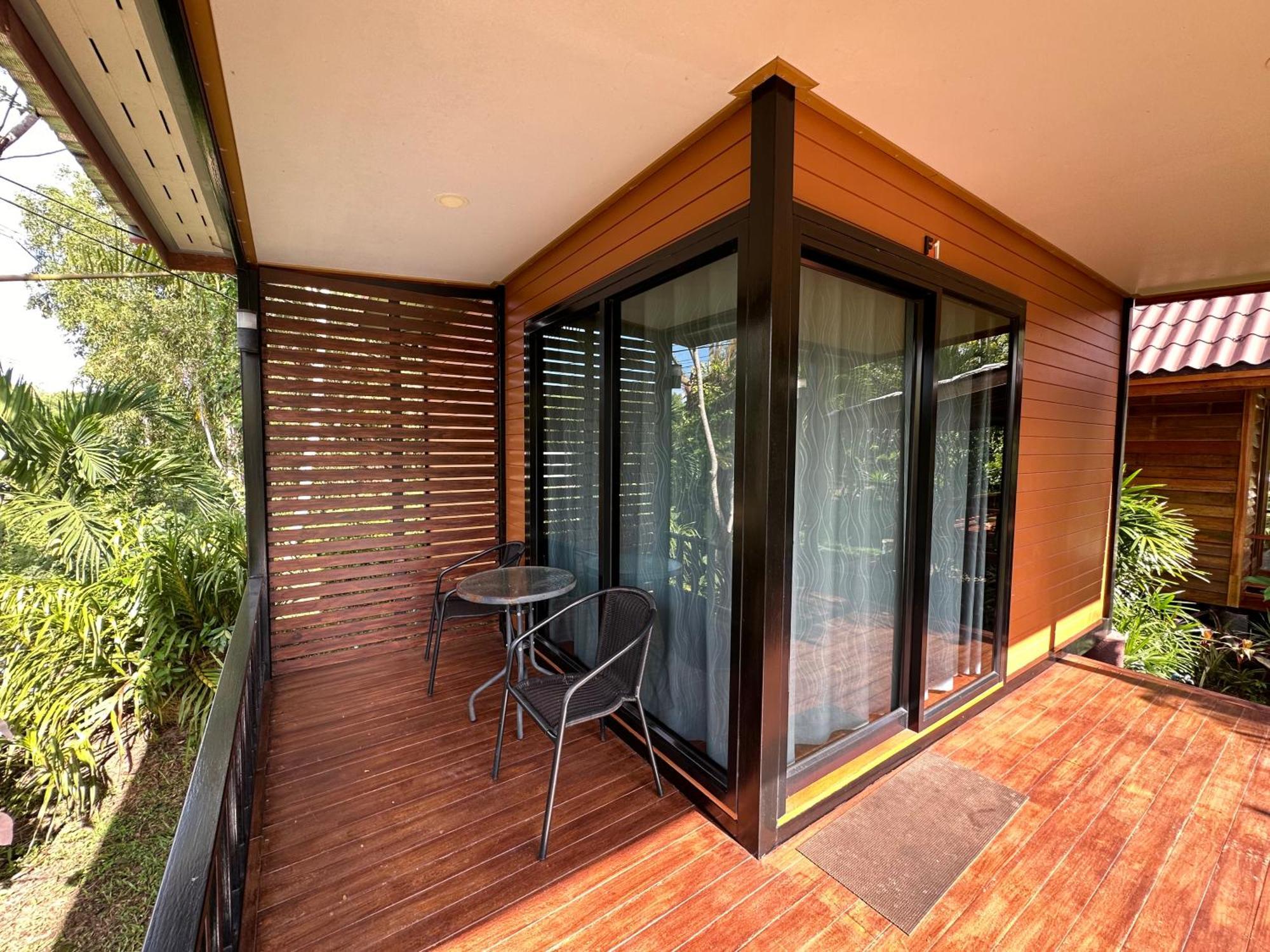 Koh Jum Bungalow & Hostel Εξωτερικό φωτογραφία