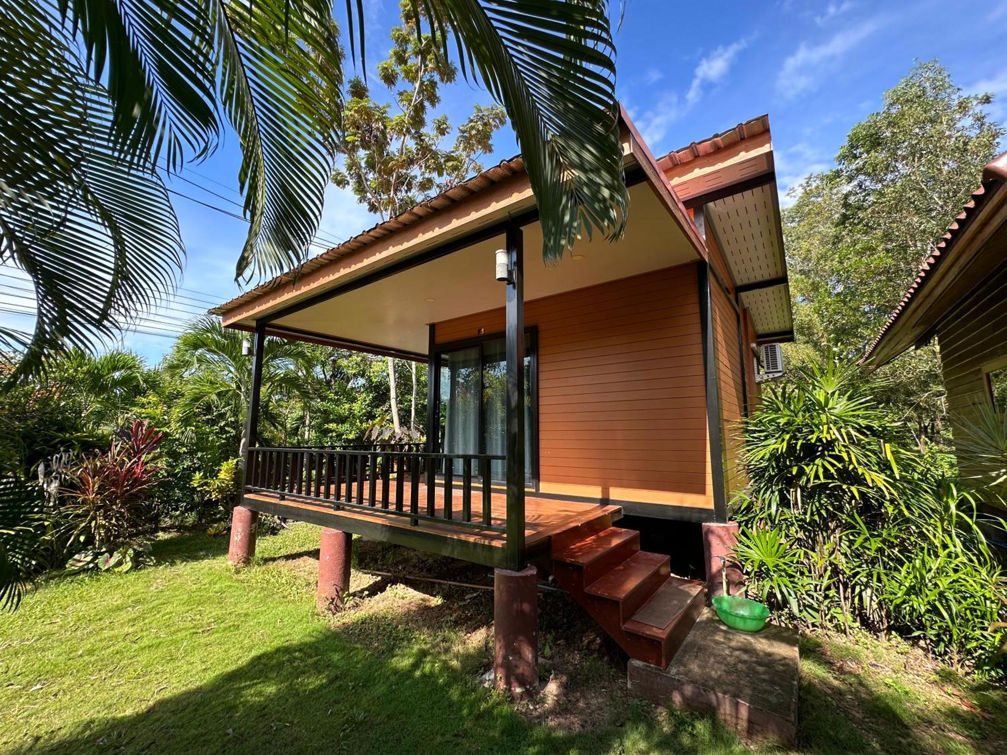 Koh Jum Bungalow & Hostel Εξωτερικό φωτογραφία