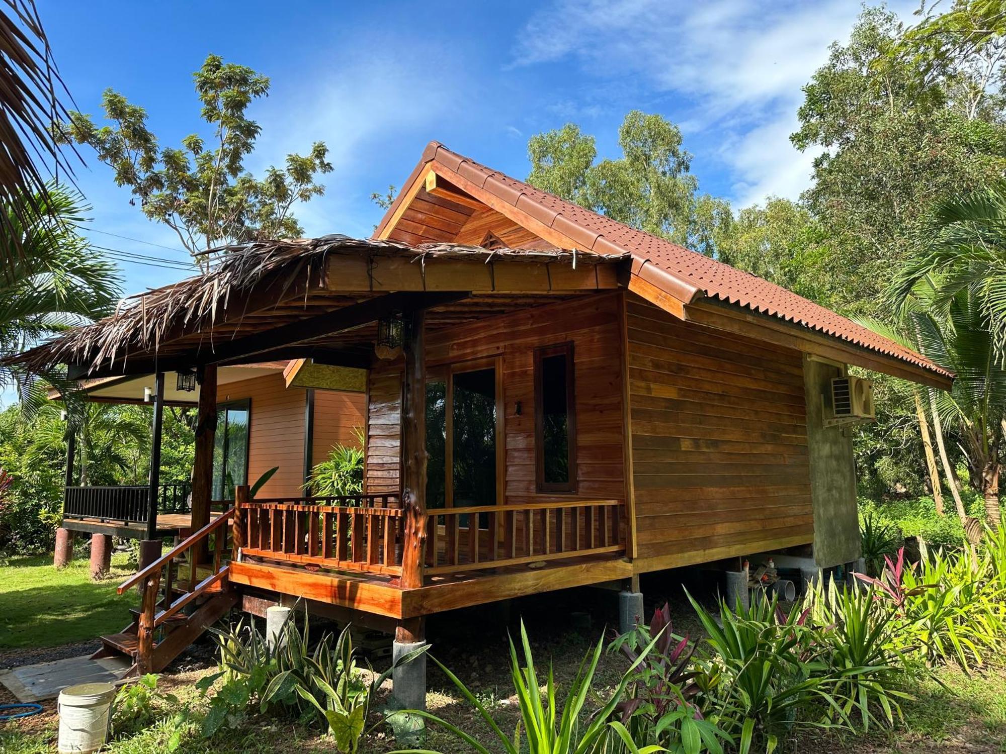 Koh Jum Bungalow & Hostel Εξωτερικό φωτογραφία