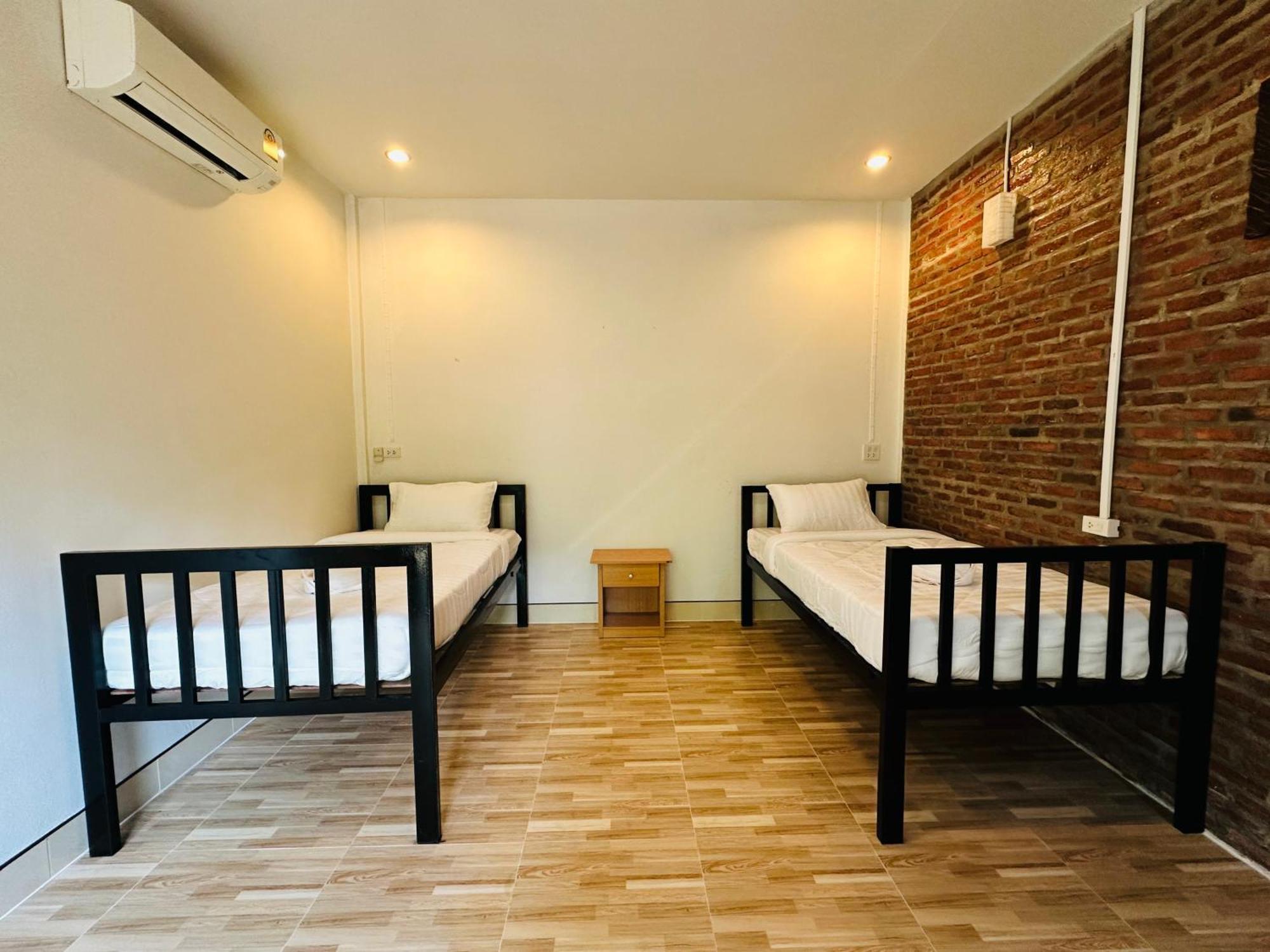 Koh Jum Bungalow & Hostel Εξωτερικό φωτογραφία