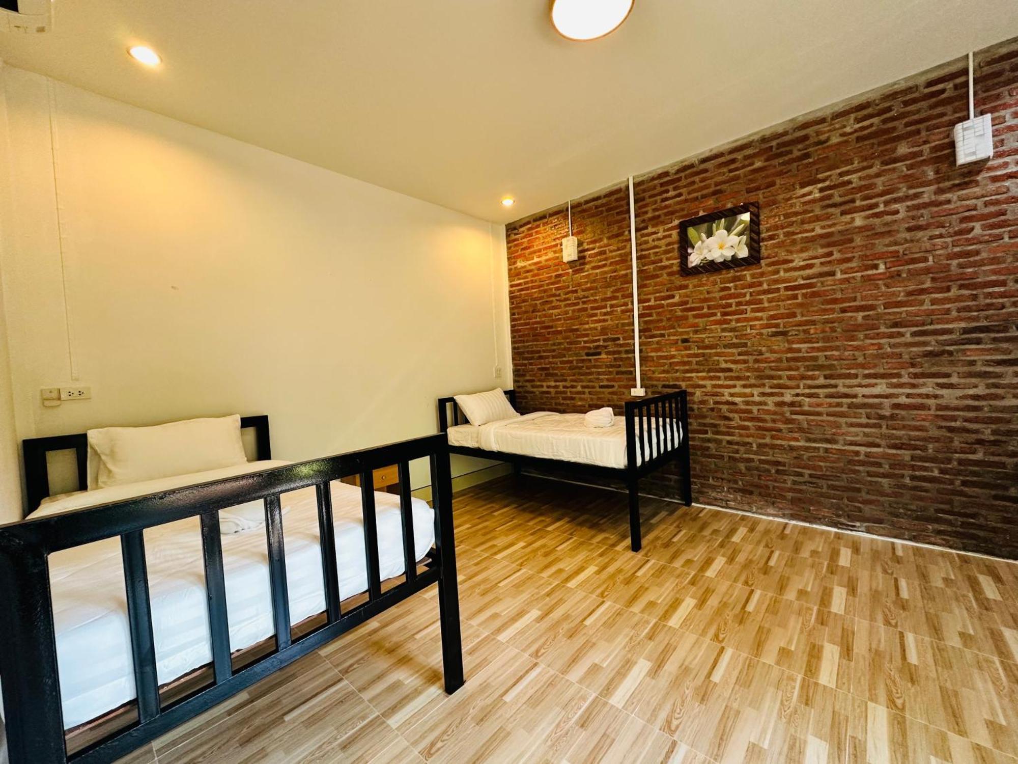 Koh Jum Bungalow & Hostel Εξωτερικό φωτογραφία